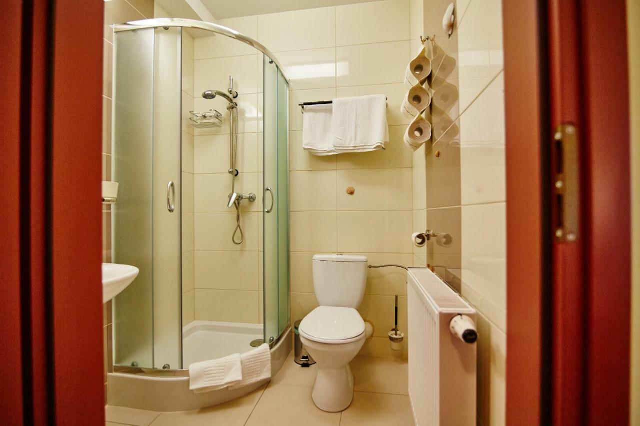 Centrum Obslugi Turysty Kordegarda Raczki  Ngoại thất bức ảnh